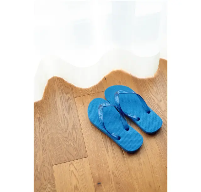 客室にあるビーチサンダル