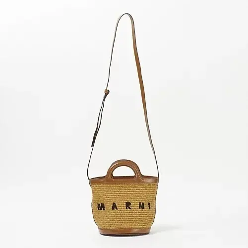 【50代 週末コーデ】レディなアイテムをの画像_7