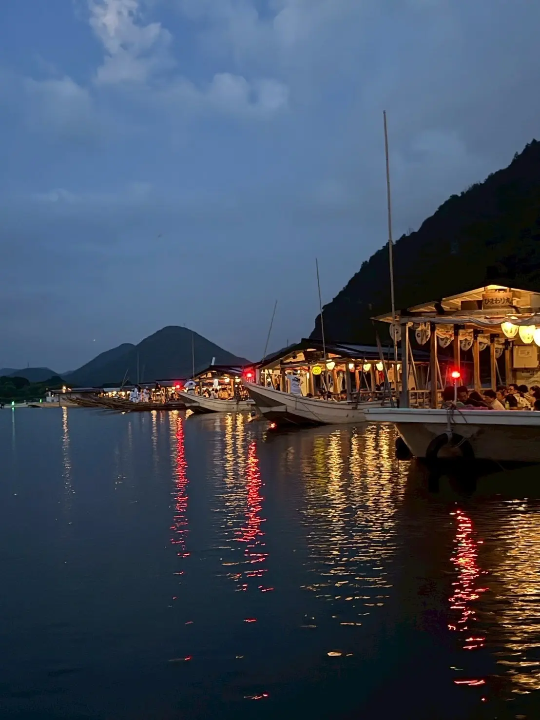 篝火に照らされる幻想的な夜「岐阜・長良川の画像_3