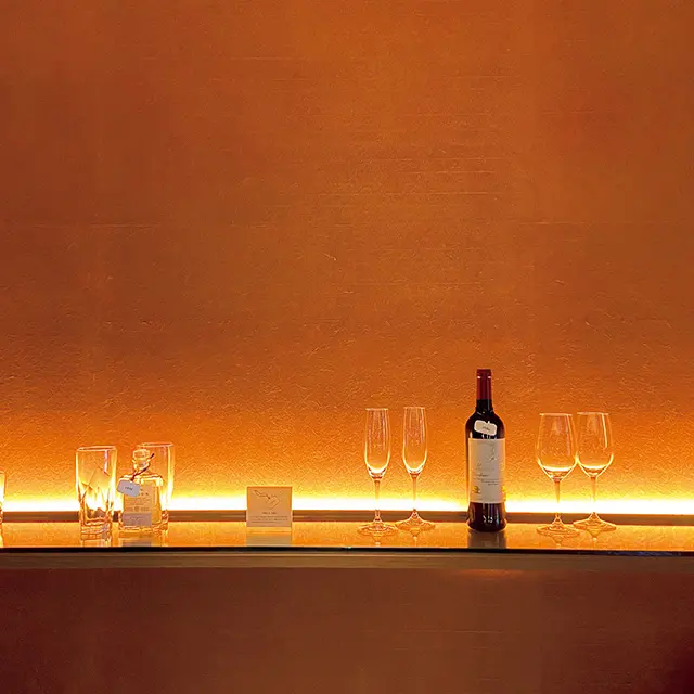 バーコーナーが備わる