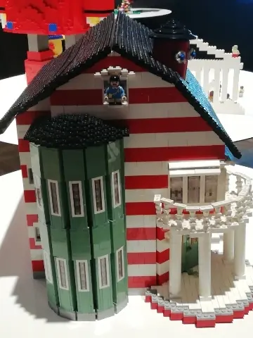 楳図かずお先生の《まことちゃんハウス》