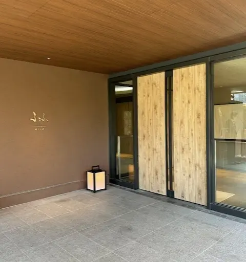 ふふ 軽井沢 陽光の風のエントランス