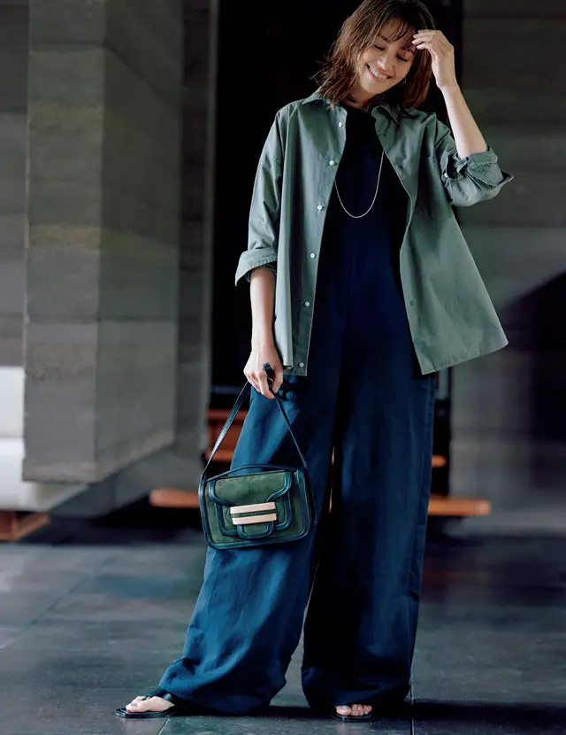 50代を素敵に見せる「洗練アースカラー」絶妙な抜け感が女らしい