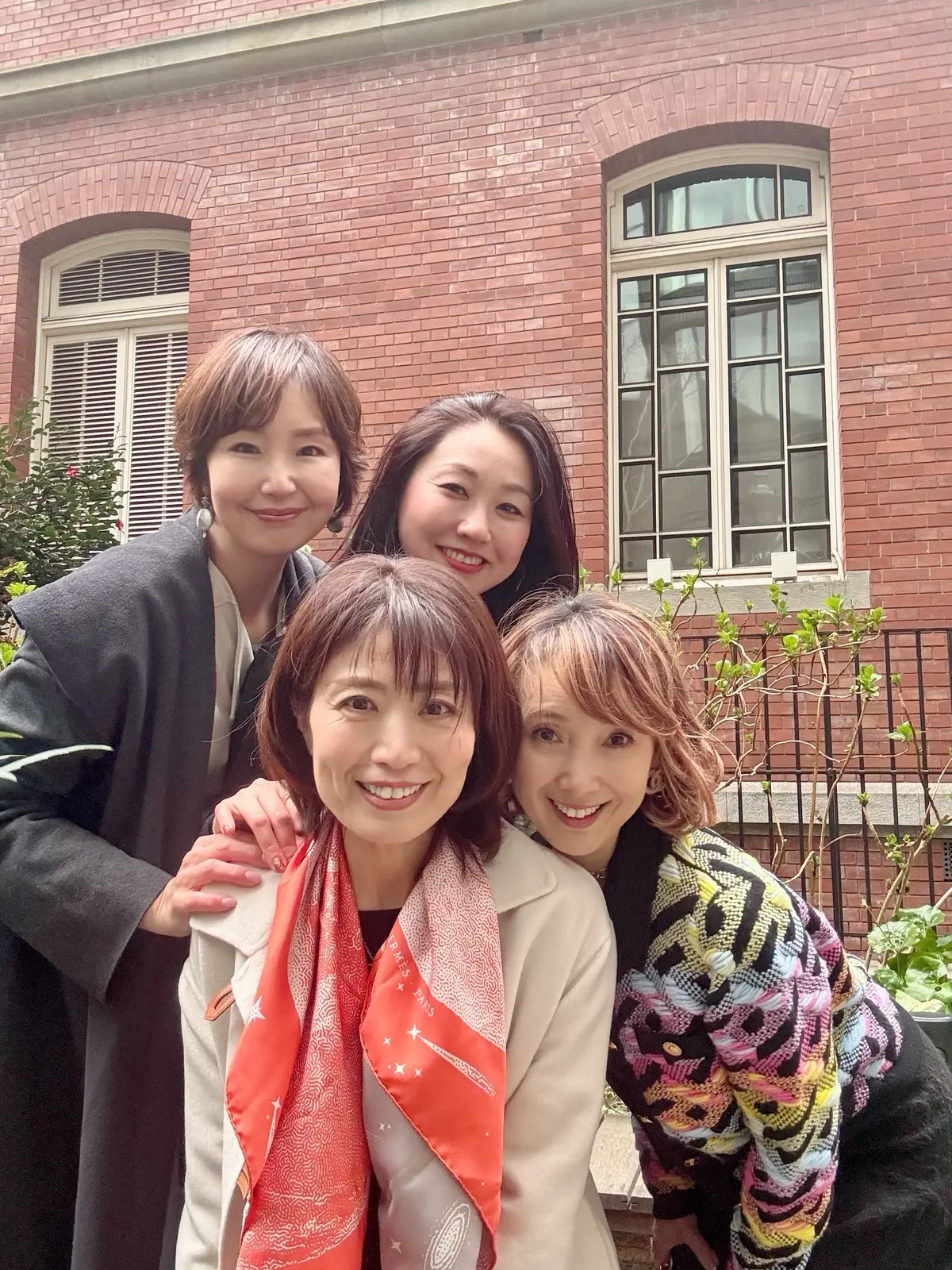 開運コーデ13 東京駅を見下ろすレストラの画像_13