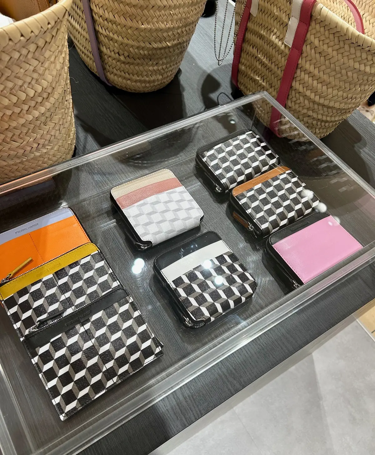 【ピエール アルディ】の素敵なコレクショの画像_16