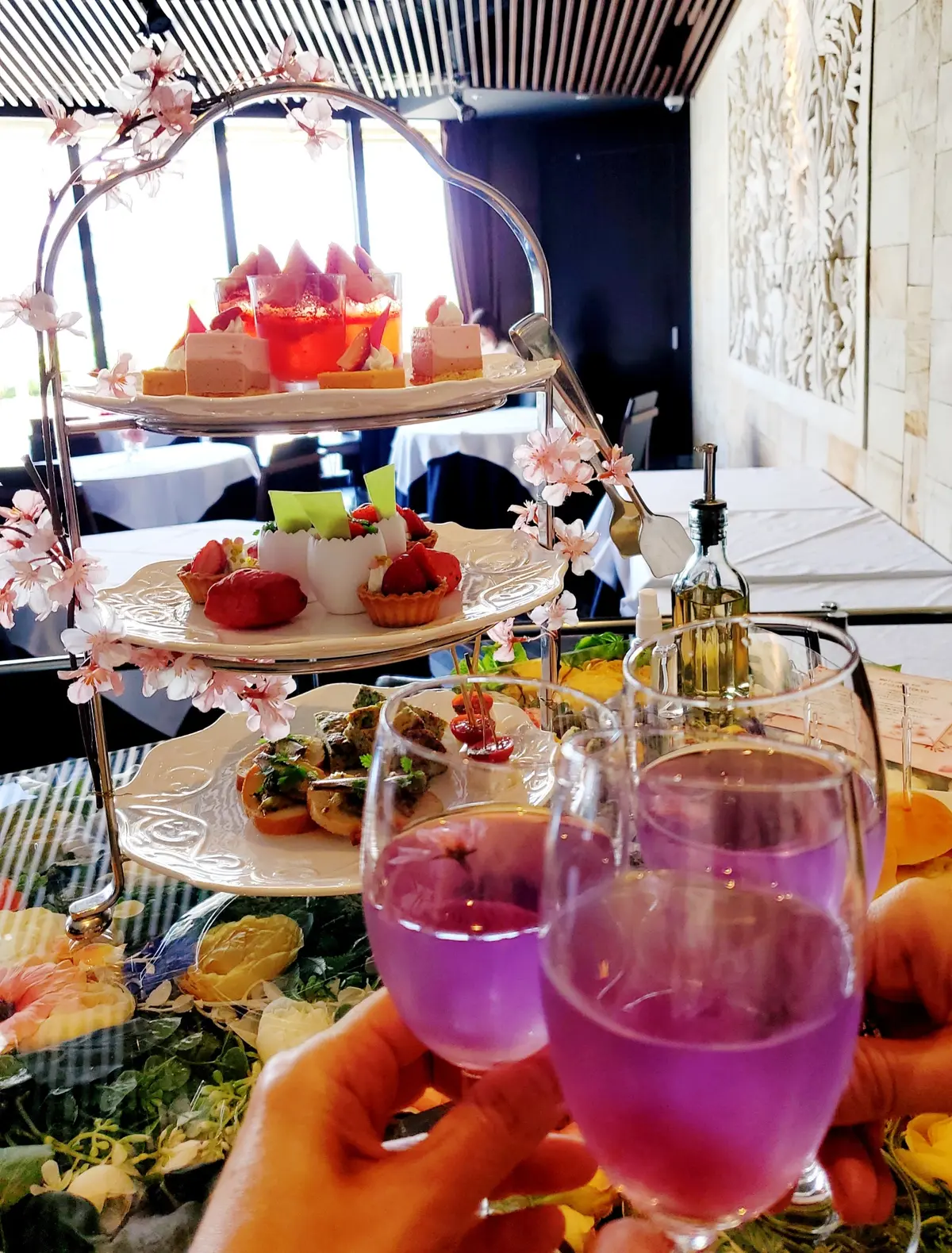  ザ・レギャン・トーキョーの桜と苺のアフタヌーンティー