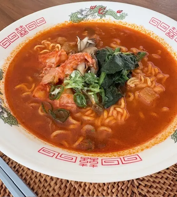 オモリ キムチチゲラーメン