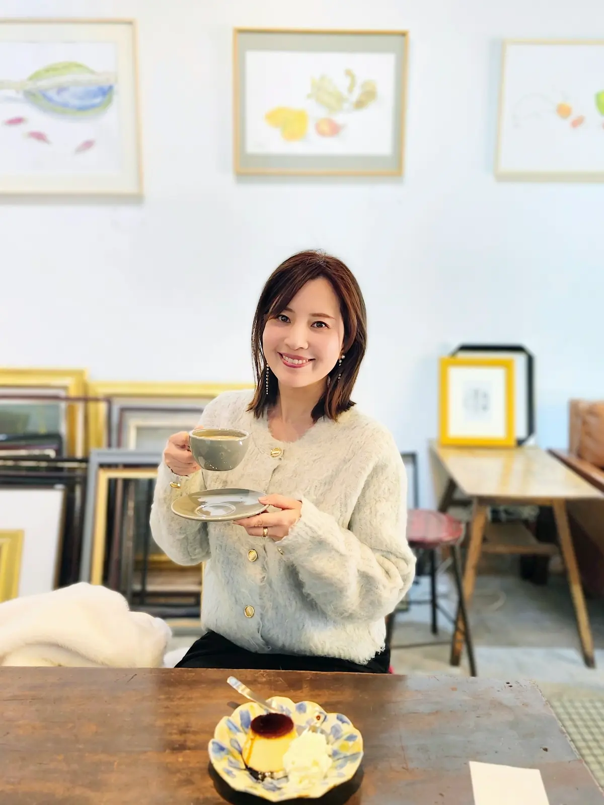 硬めプリン、コーヒー、レモネード、カフェ、リノベーションカフェ、神田神保町、神田小川町、優美堂、喫茶店、レトロカフェ、炬燵席、アート