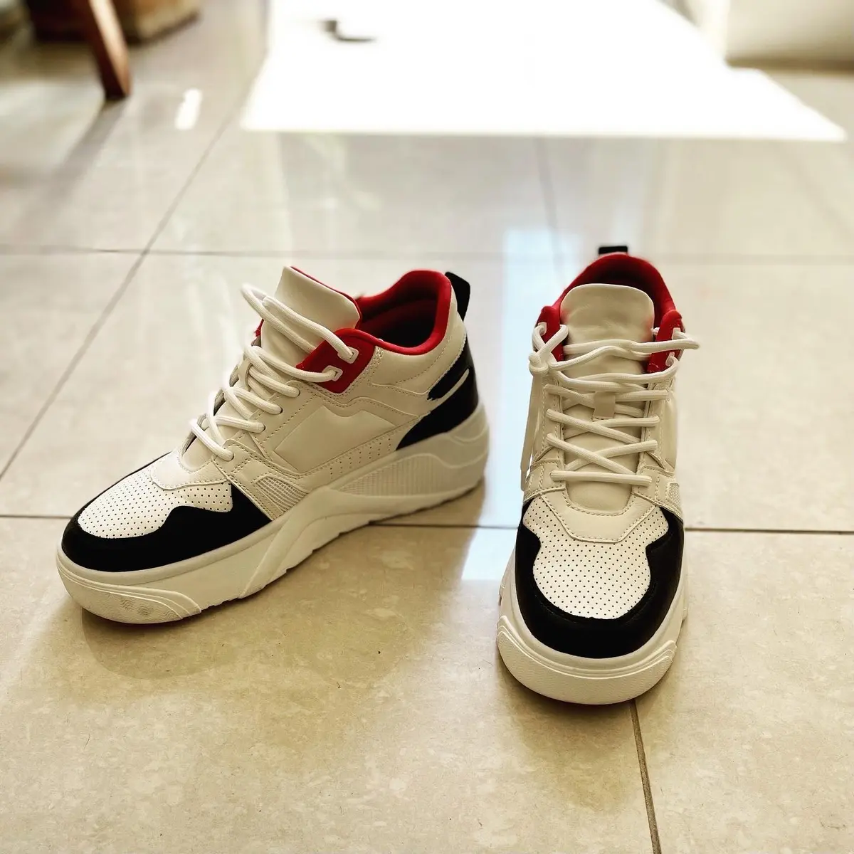 ZARAスニーカーでワンマイルコーデの画像_1