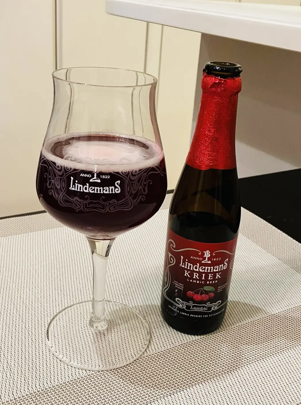 リンデマンス　Lindemans フルーツビール　ビール　ベルギービール　ホームパーティ　jマダム  プレゼント　