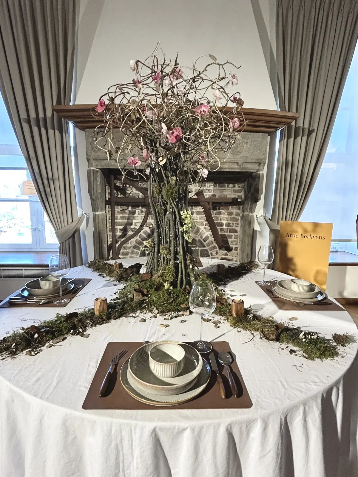 フラワーアレンジメント　テーブルコーディネート　ブーケ