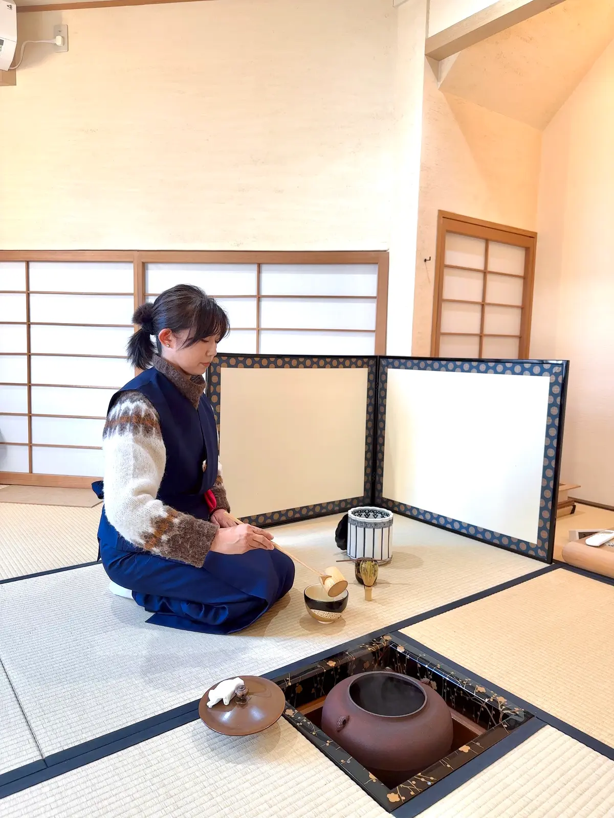 3月の茶道お稽古 〜炉から釣り釜へ、春のの画像_3