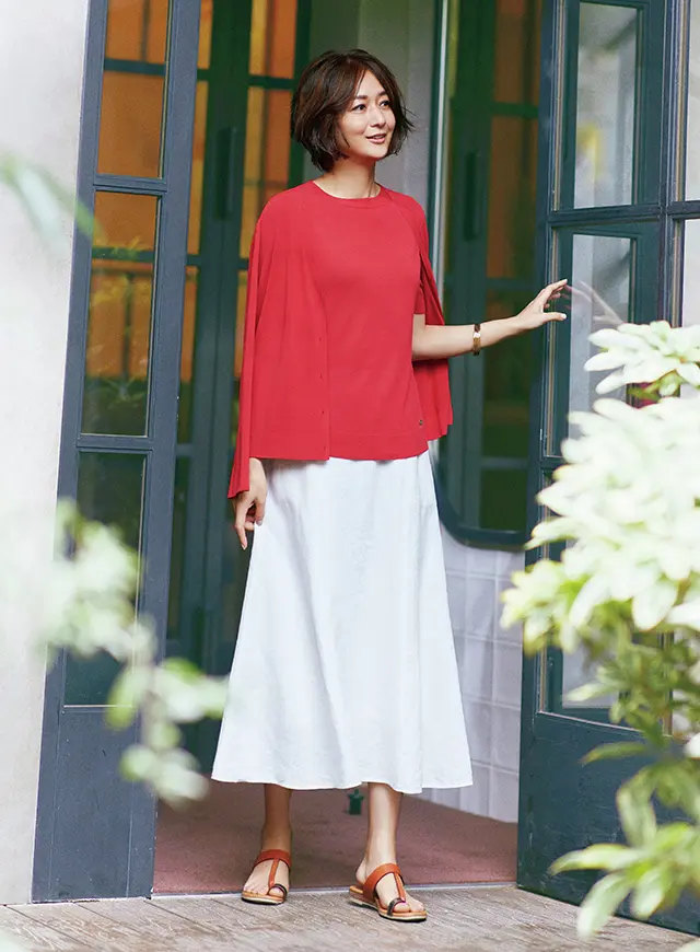 着るたびにひんやり。鮮やか色のクールなニット