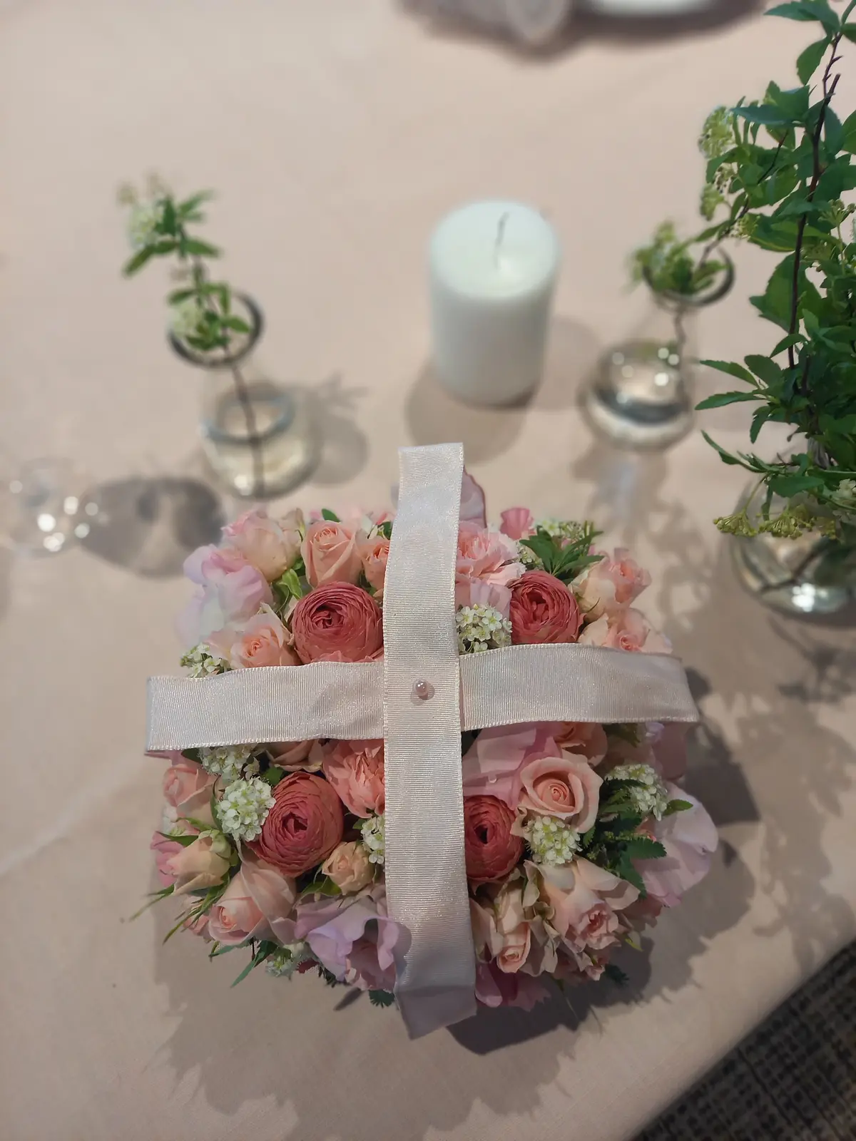 「プレゼント箱のフラワーアレンジメント」の画像_5