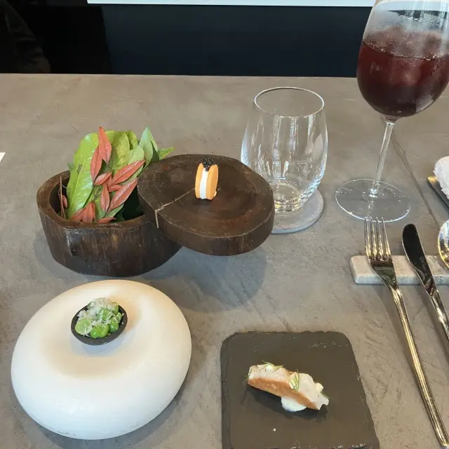 六本木のカウンターでいただくフレンチの画像_6