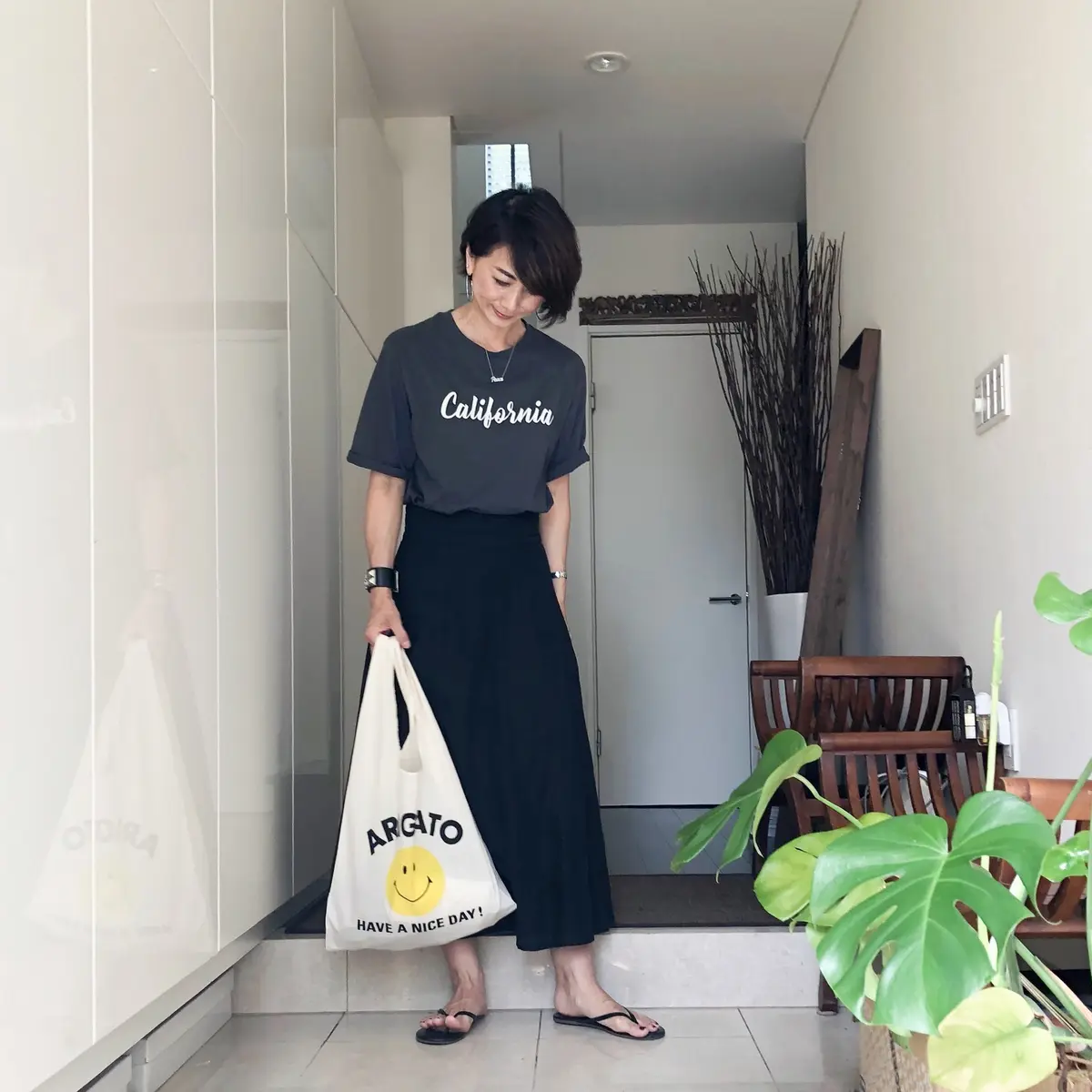 大人のプチプラロゴTの画像_3