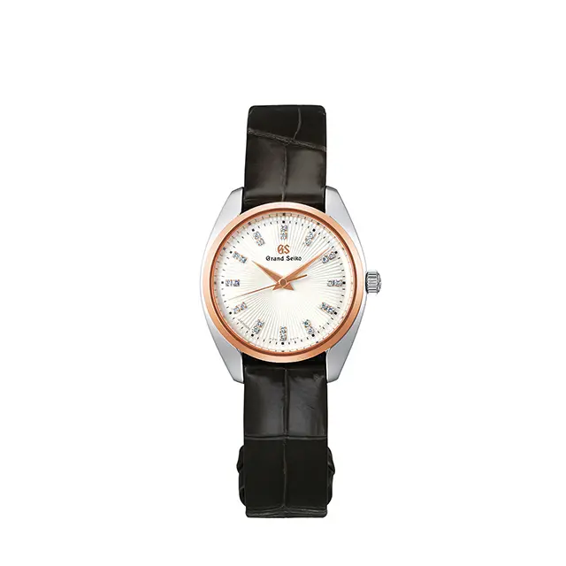 スーツにもドレスアップ にも似合う、 「グランドセイコー」の 新作薄型ドレスウォッチ