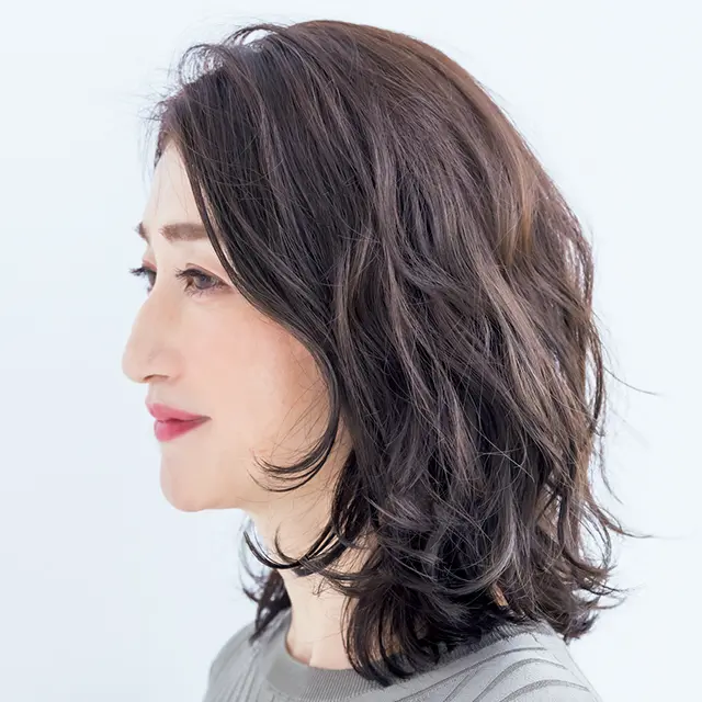 ミディアムヘア　サイド