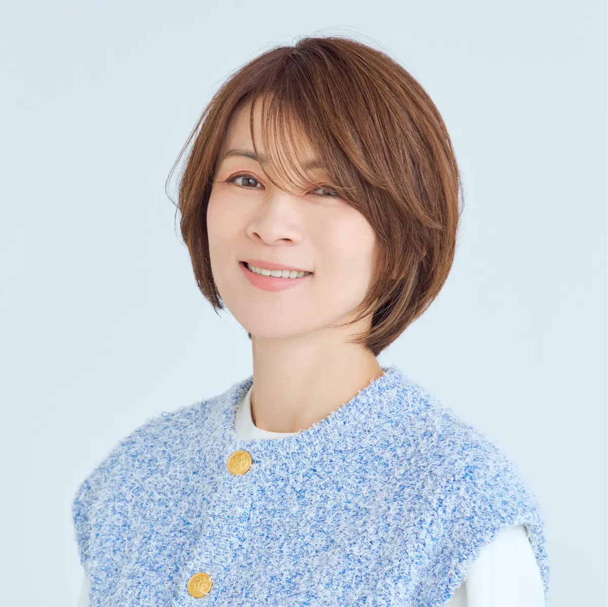 前から見たショートヘアスタイル