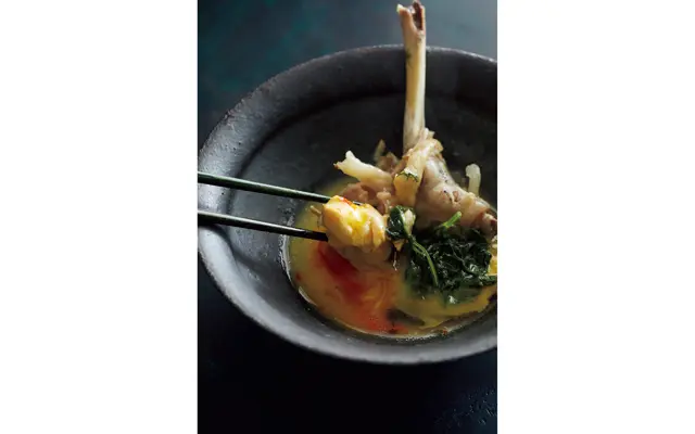 骨つき鶏もも肉とにごり酒の鍋５