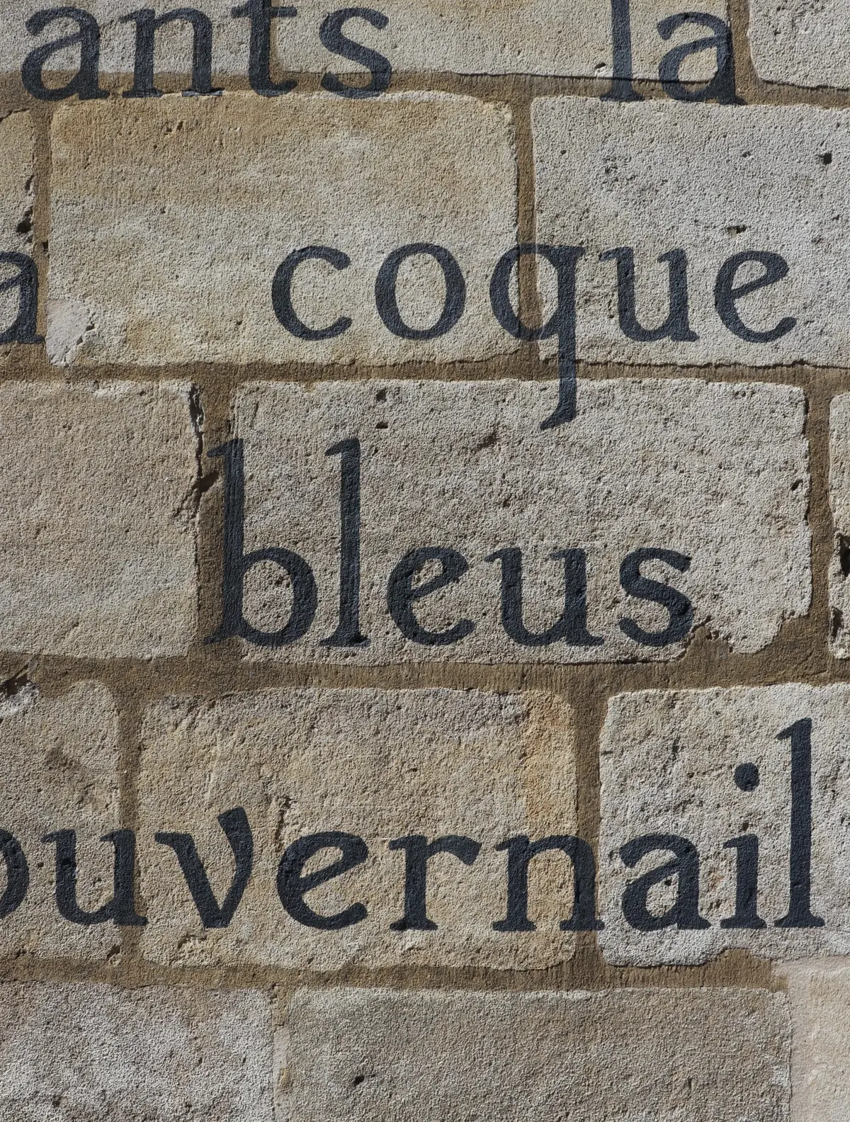 パリ　アルチュール・ランボー（Arthur Rimbaud）『酔いどれ船』（"Le Bateauivre"）壁詩