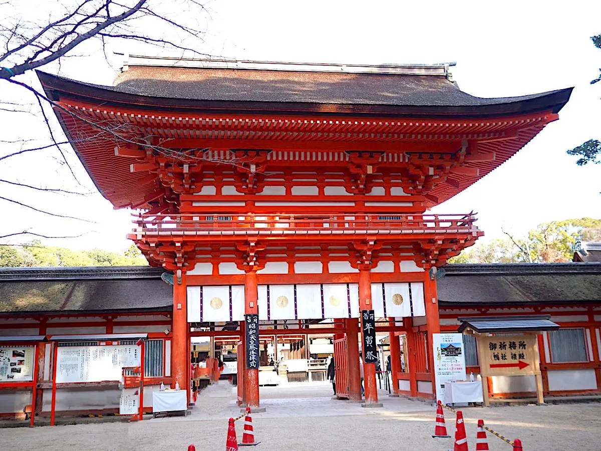 鴨川下流に鎮座している由緒ある下鴨神社