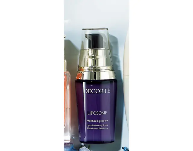 モイスチュア リポソーム 40ml ￥10,000／コスメデコルテ