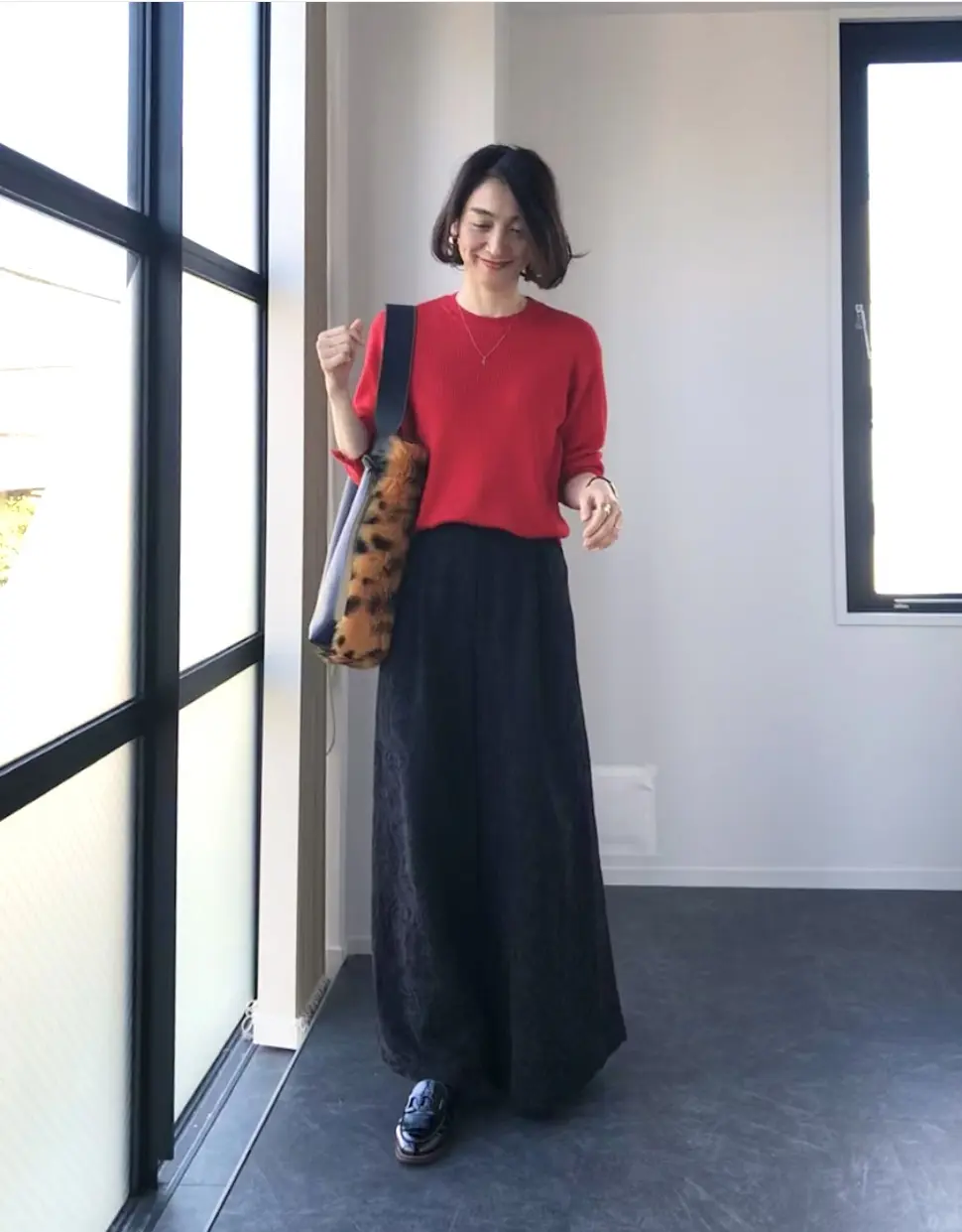 赤ニット・MEDE19F / ローファー・ara