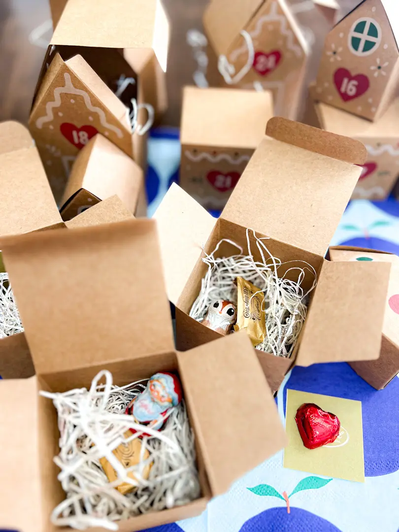 【さかぽんサンタのChristmas】手の画像_2