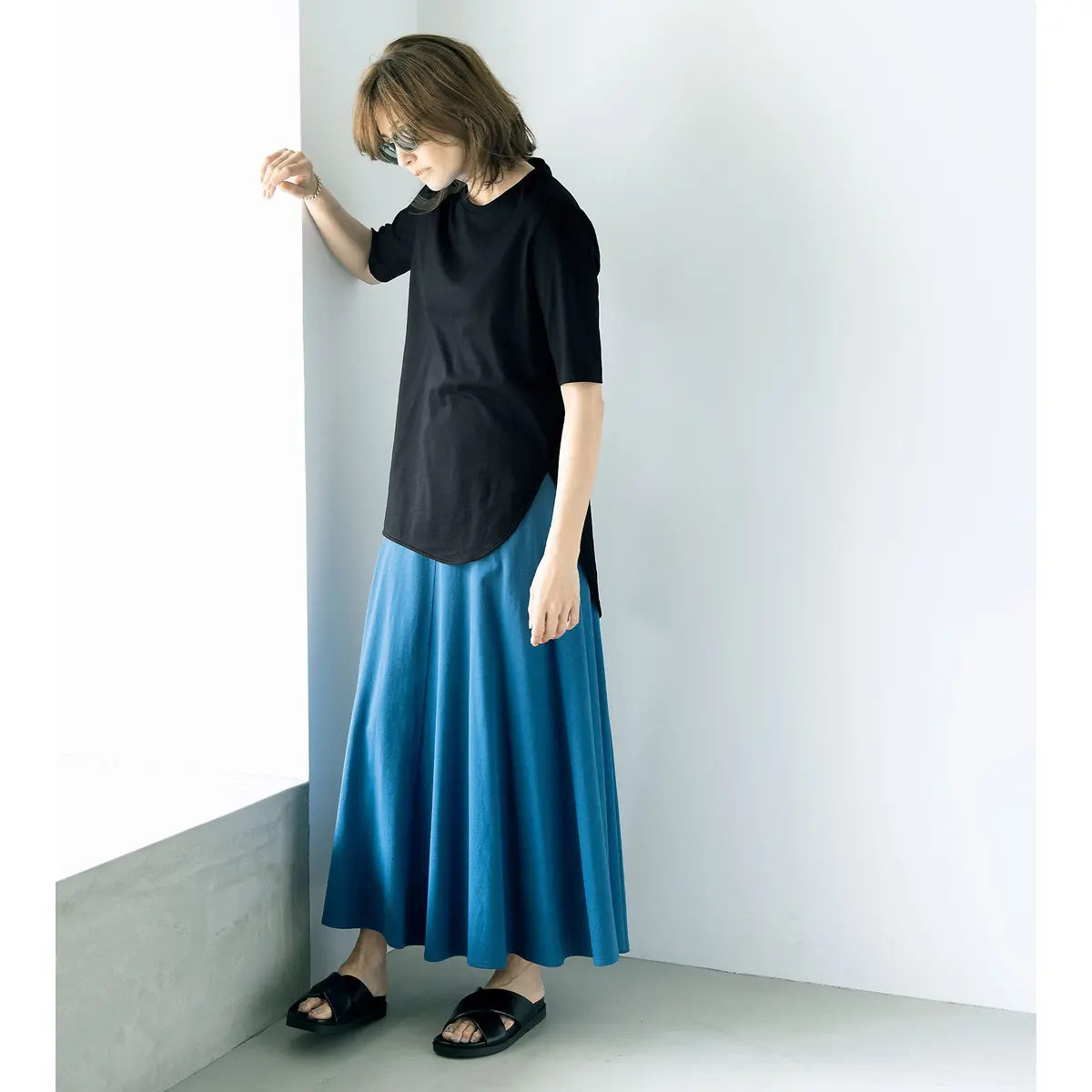 ATON ラウンドヘムTシャツ