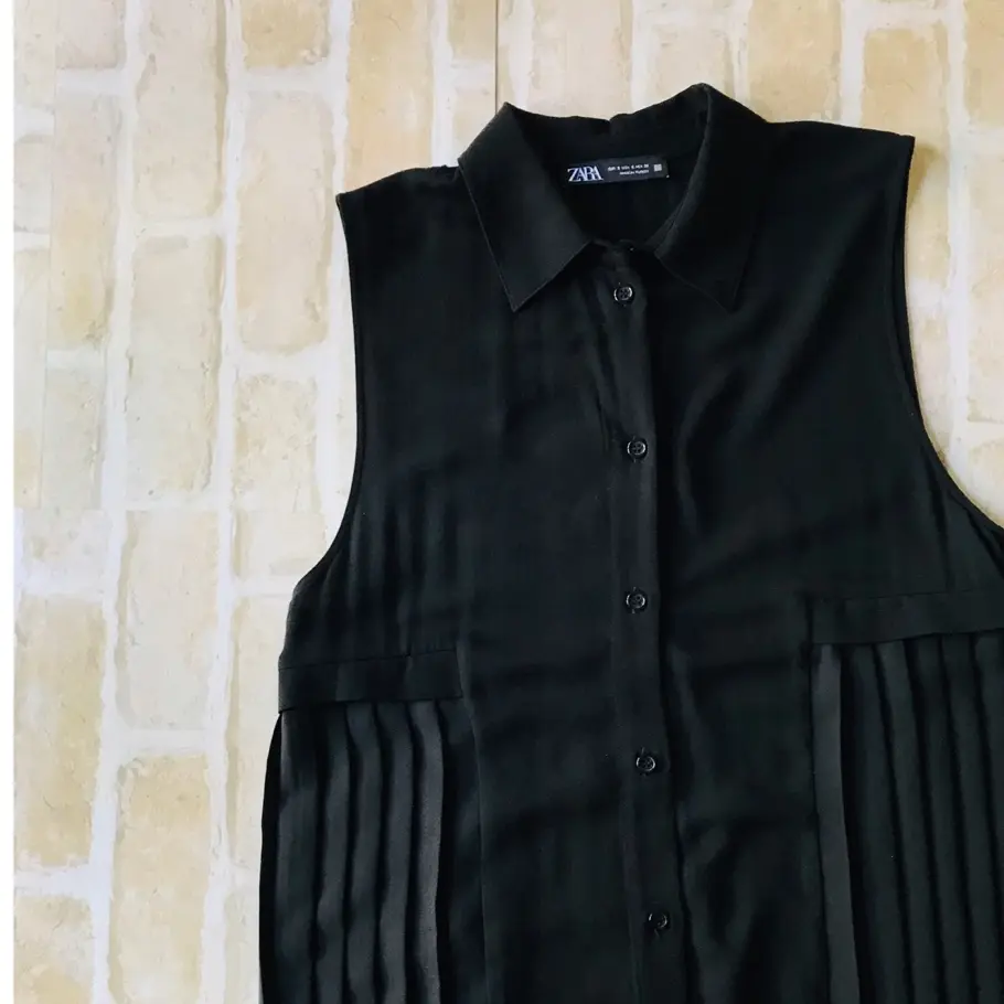 ZARA ザラ  ワンピース  黒　Black