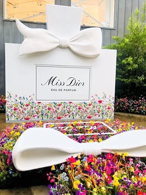 ミス ディオール アート イベントに行っの画像_5