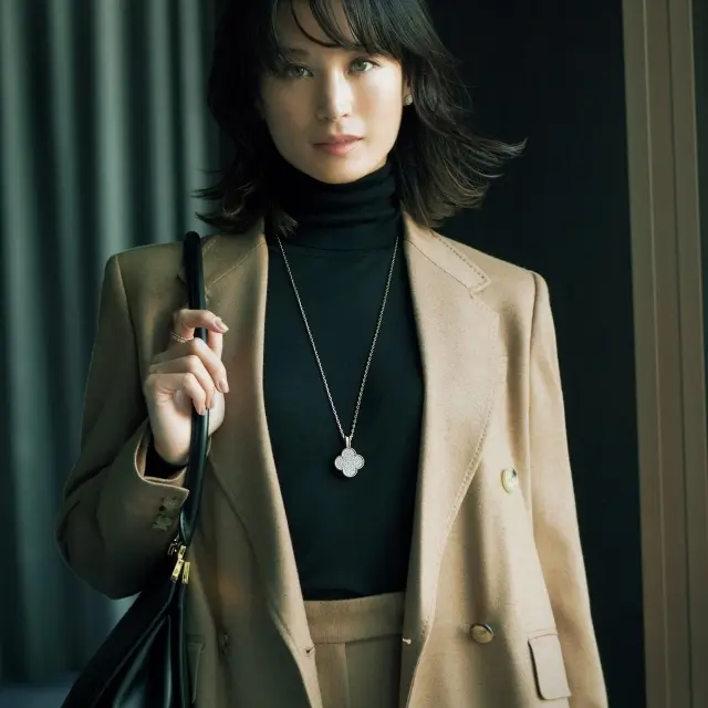 アルハンブラ シークレット ペンダント ウォッチ