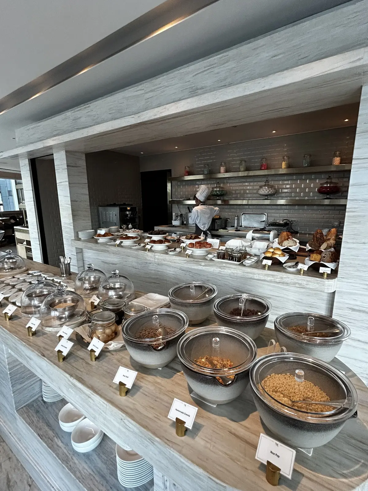 ウォルドーフアストリアの朝食　　Waldorf Astoria Bangkok