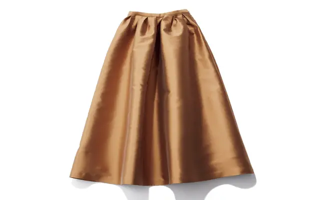 サードマガジン PR 中山彩子さん【サードマガジンのボリュームスカート】