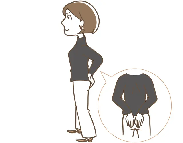 両足を平行にして肩幅よりやや広く開き、均等に重心をかけて立つ