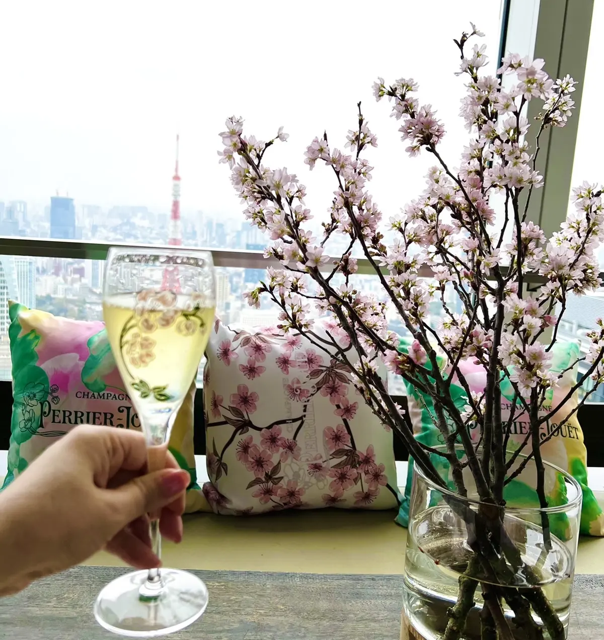 アンダーズ東京　ルーフトップバー　桜イブニングプラン
