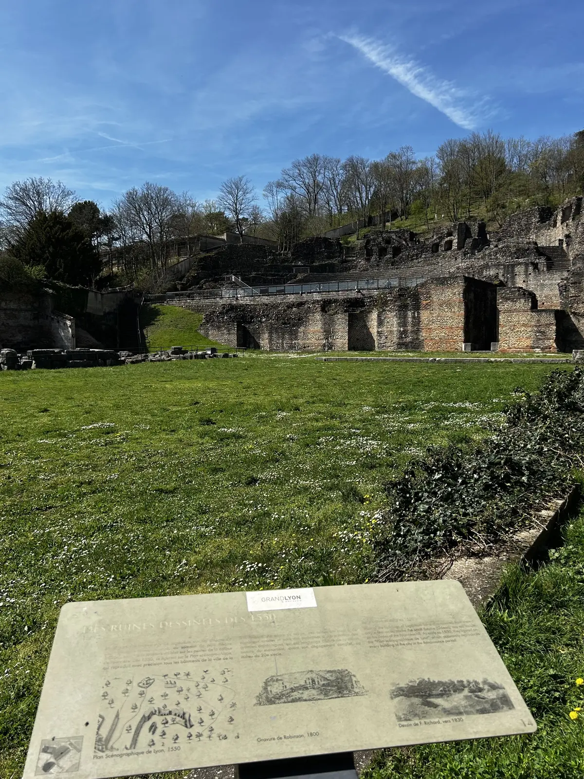 フランス　リヨン　古代ローマ劇場