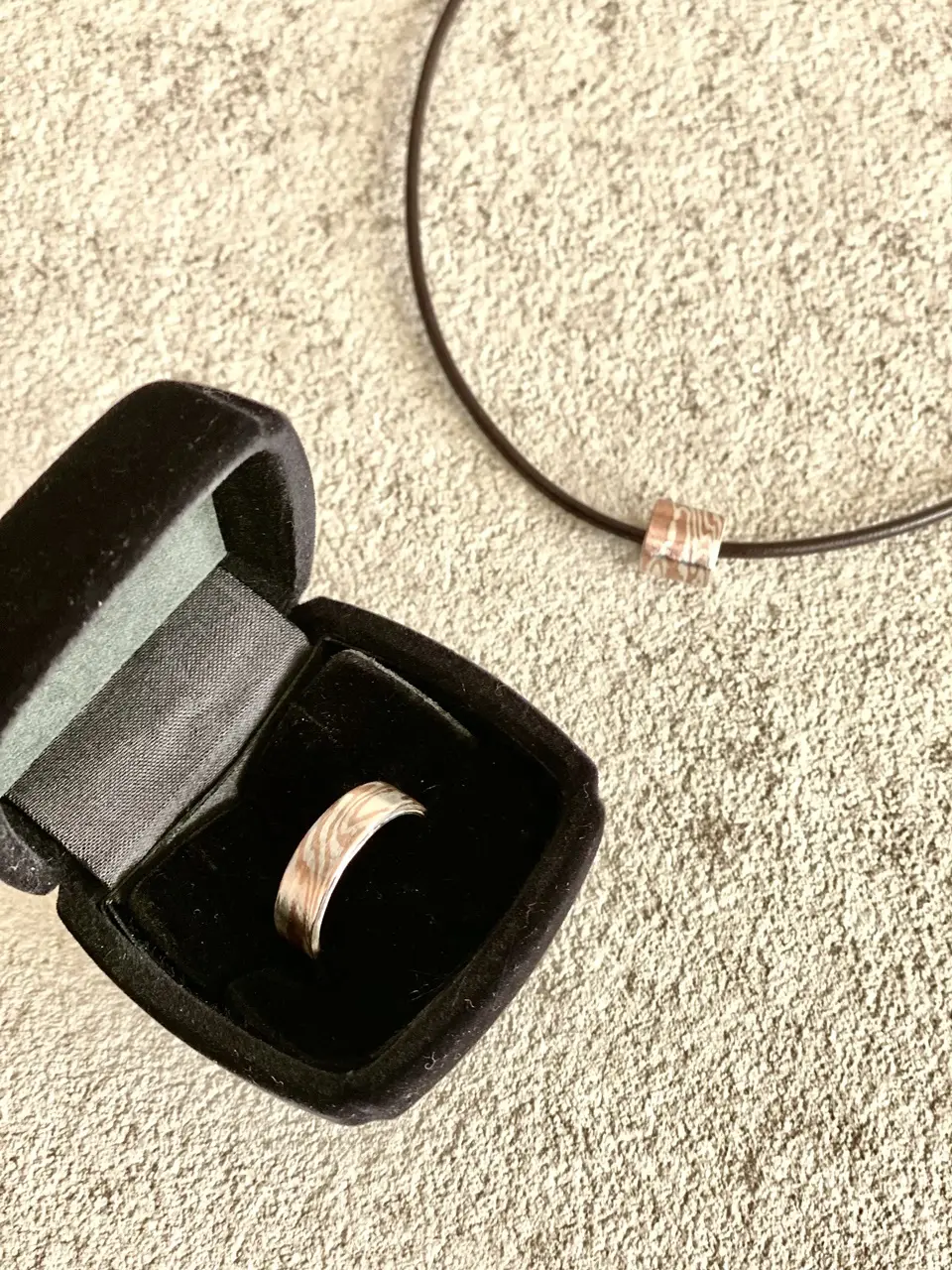 手作り金木目アクセサリー