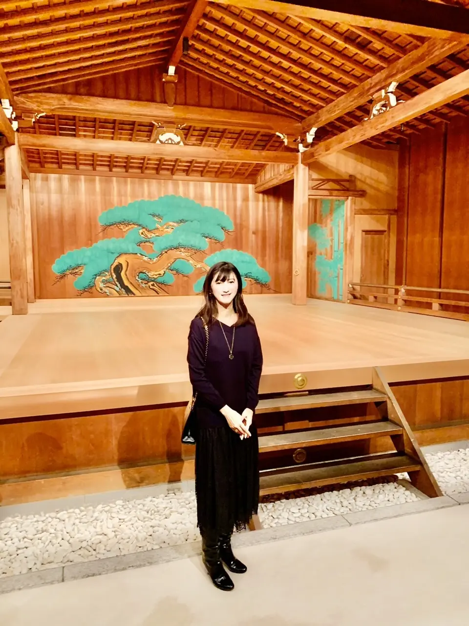 旬のネイビーコーデで能鑑賞の画像_1