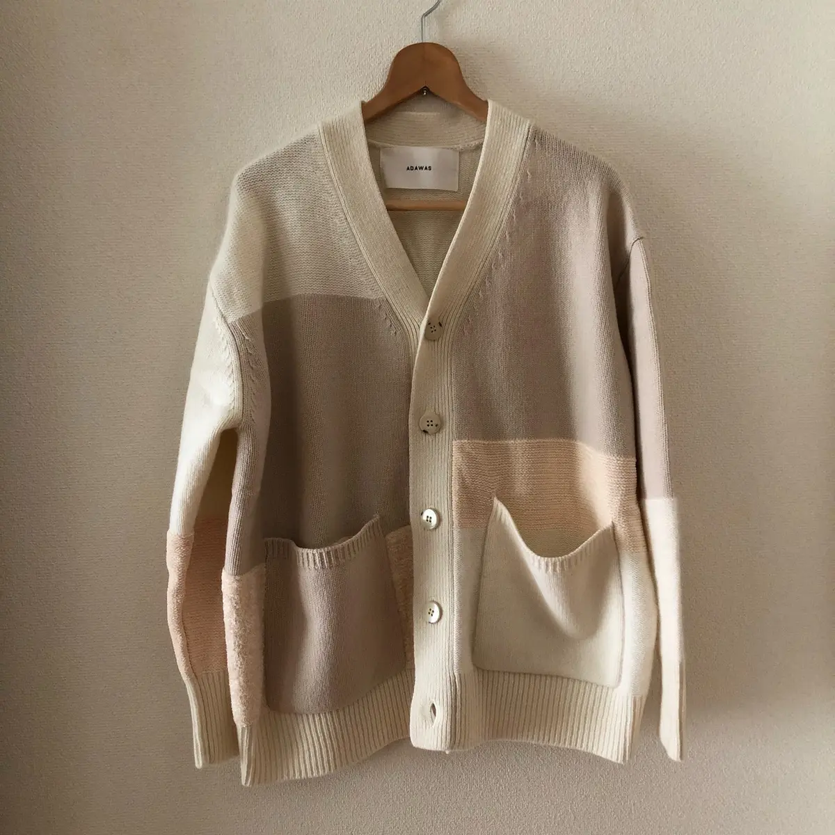 アダワス　カーディガン