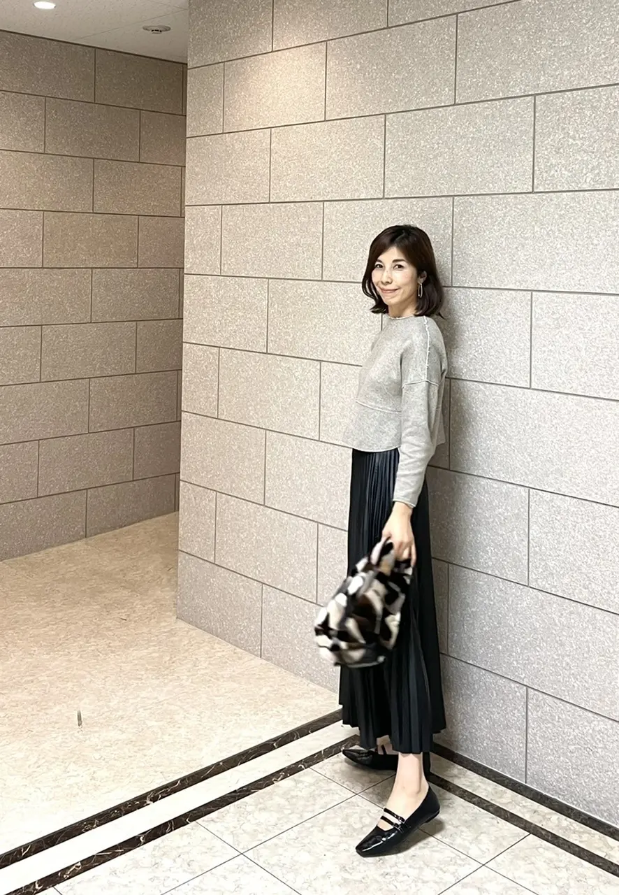 冬のおしゃれが華やぐ！女らしさ格別「大人のスカート」コーデ