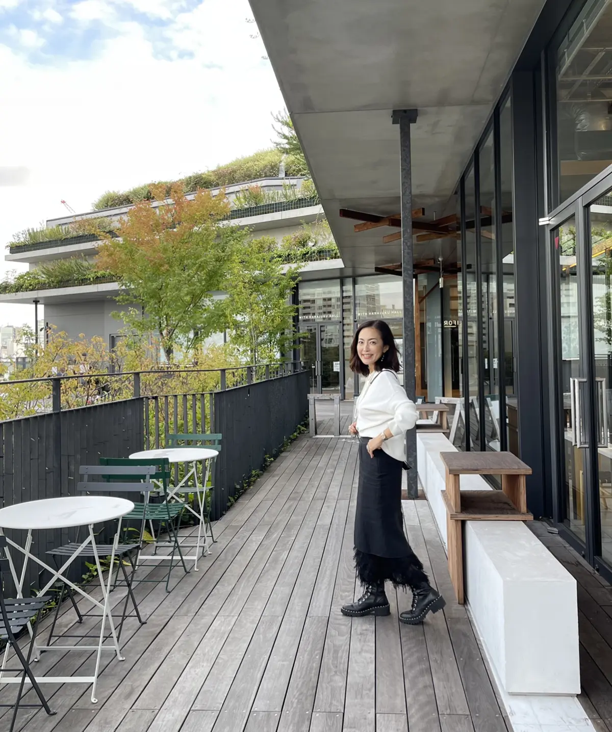 モノクロ初秋コーデで丸の内へ❤︎の画像_3