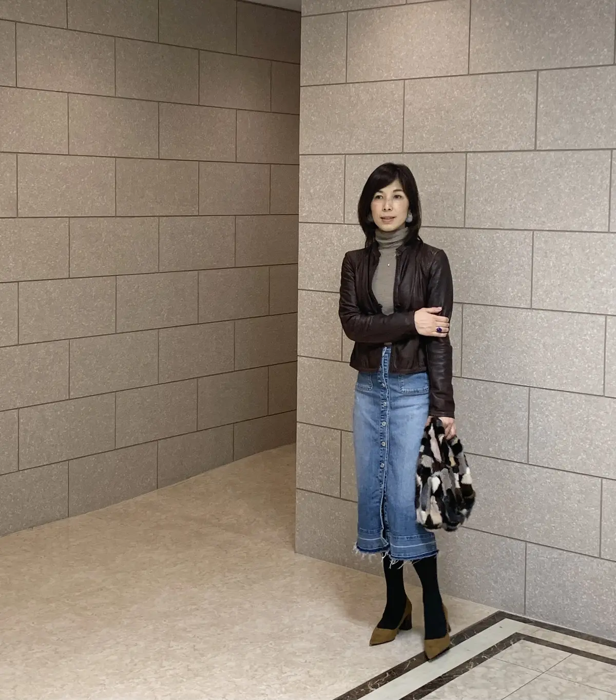 チョコ色レザーで大人カジュアルの画像_2