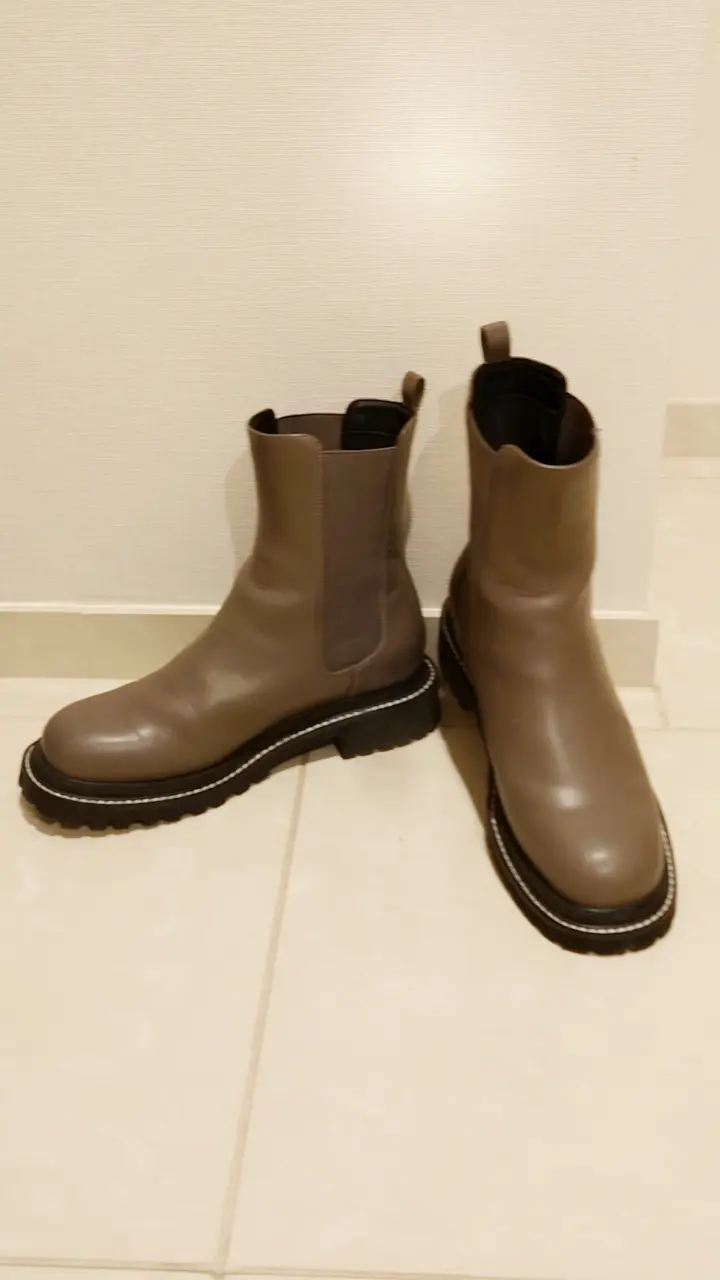 チェルシーブーツ