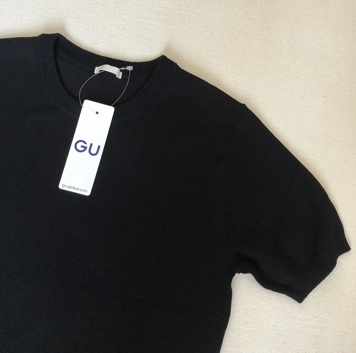 GU黒ニット&黒パールを効かせて❤︎の画像_3
