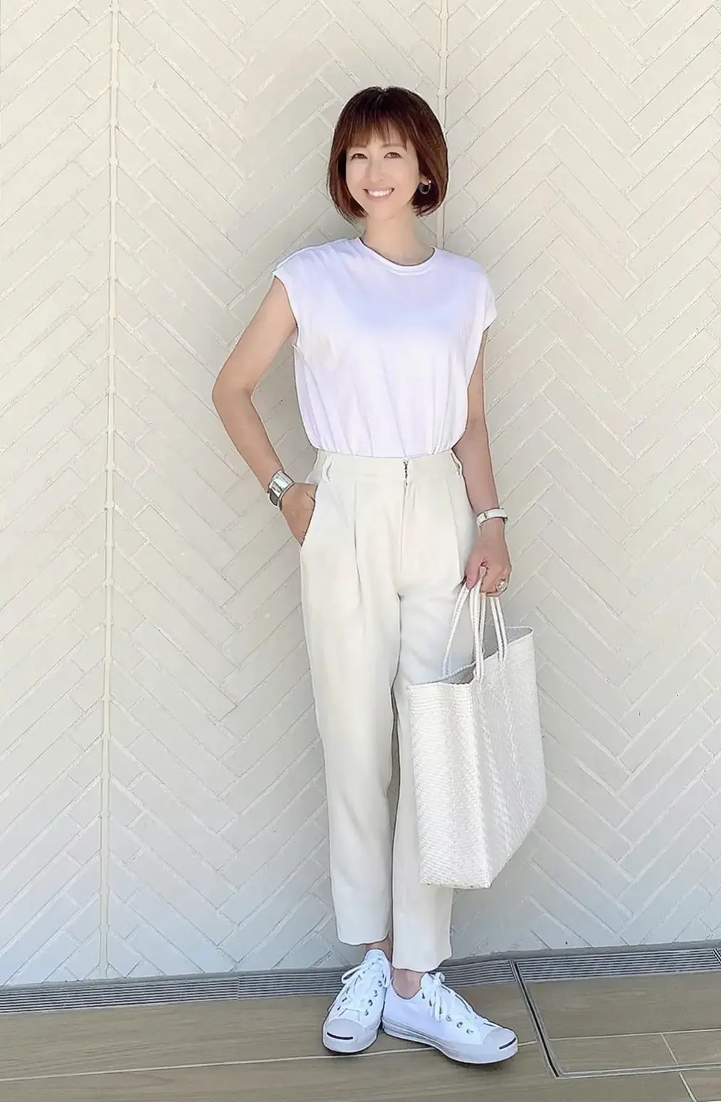 雨用コンバース白スニーカーの画像_4