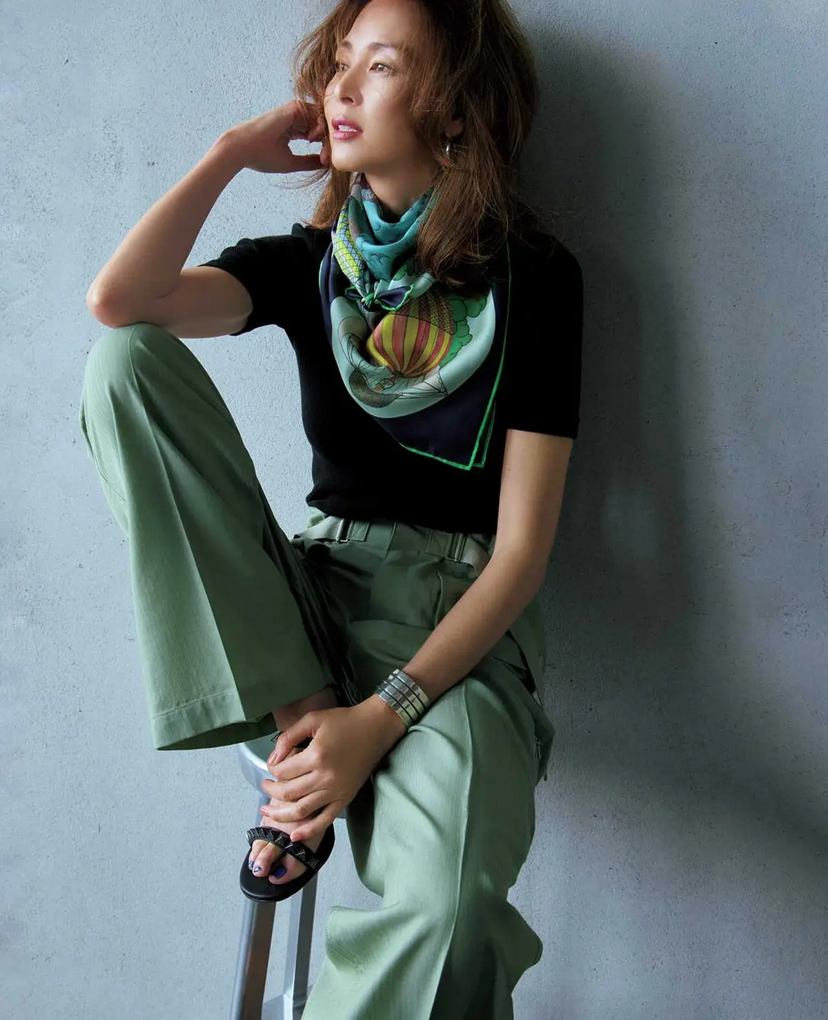 オーラリーのパンツのSHIHO