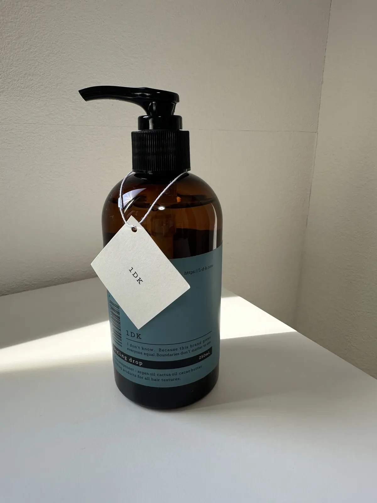 １DK　スタイリングドロップ　ヘアスタイリング剤