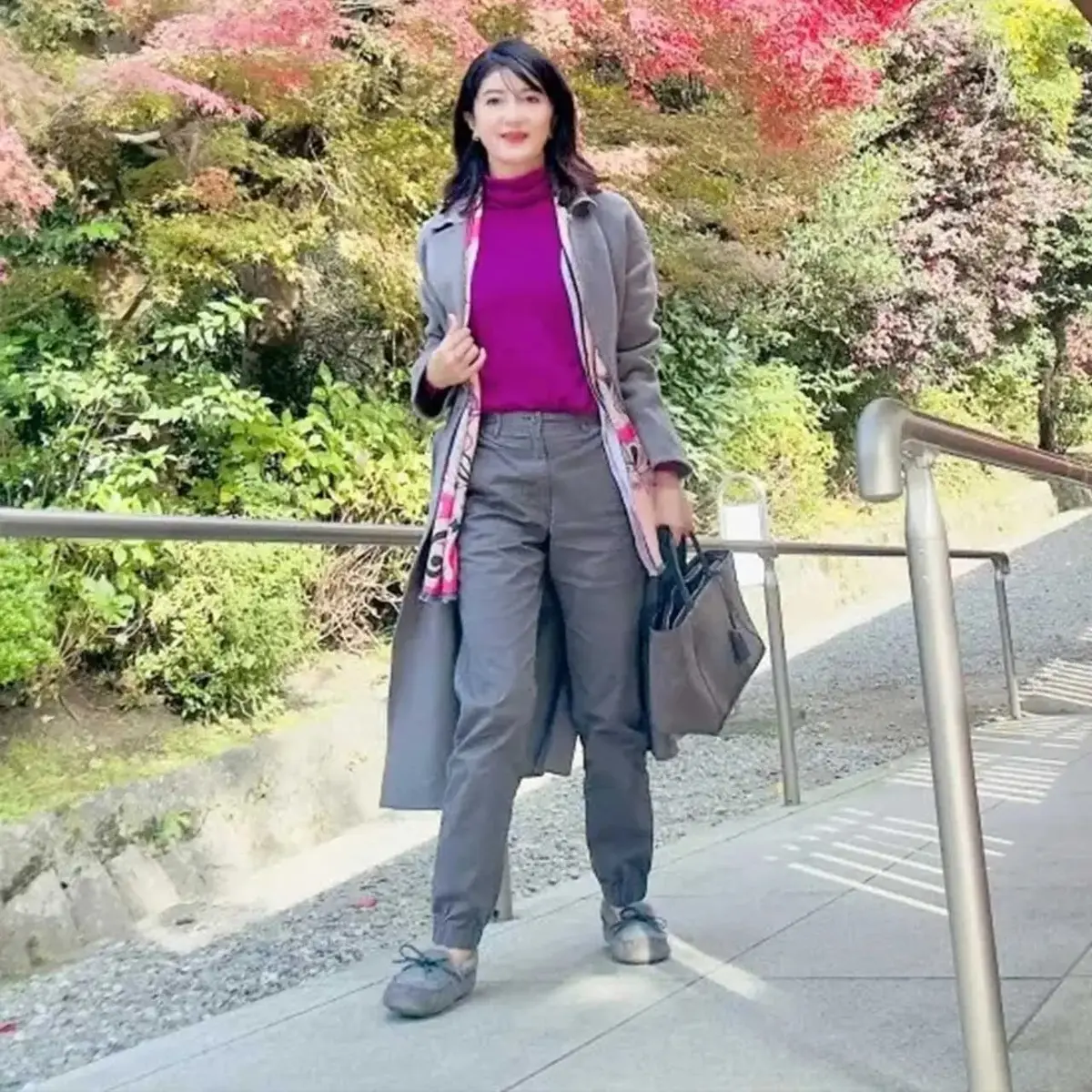 ZARA バッグ愛用　エクラ華組 山口理江さん